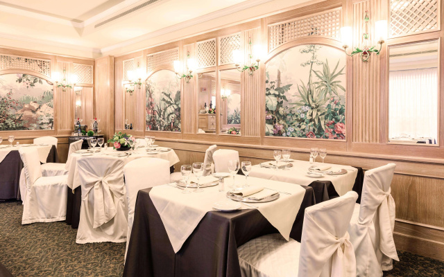 Отель Doria Grand Hotel