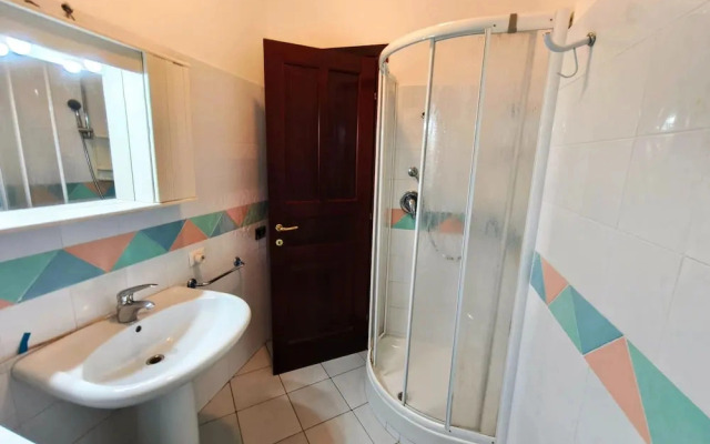 Apartment With Pool and Private Parking