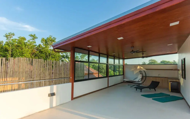 The Rooftop by Jetta