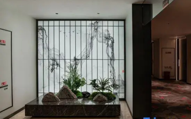 Luxian Tengchi Hotel