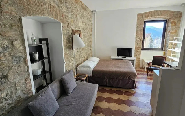Room & Parking