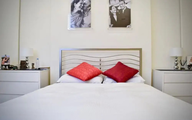 3 Bedroom Apartment in Kensington