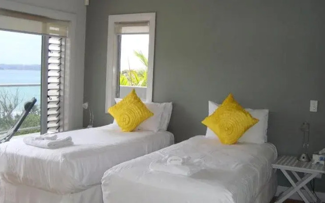 Sea Breeze Lodge