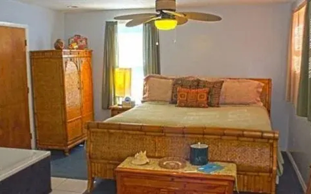 The August Seven Inn