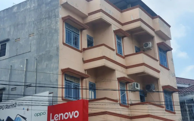 Kost Laguna by OYO Rooms