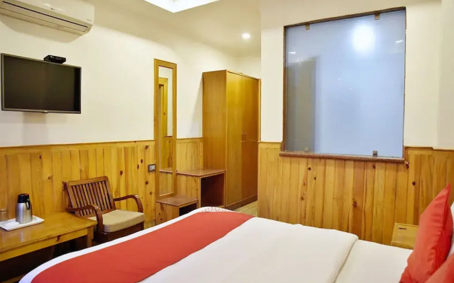 Hotel wood Castle