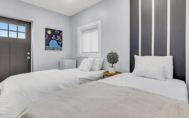 Brewerytown Balcony Retreat W Oxford 1BR