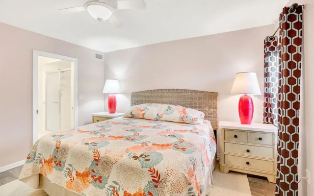 Beachside Condo in Tampa Bay by RedAwning
