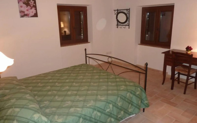 Villa in Le Marche with stunning views-Villa Monteverde