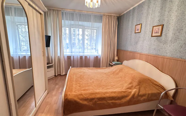Новосел