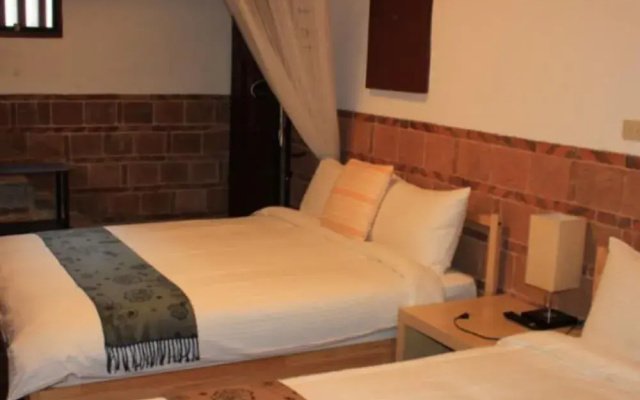 Pearl Coffee Guest House