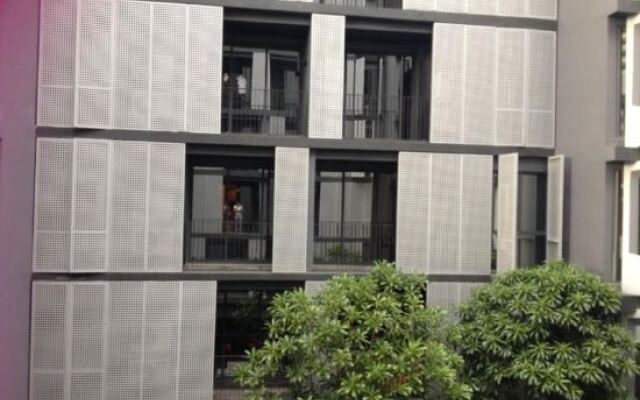 Отель Sumalee @ Siamese Gioia Condo Sukhumvit 31 Бангкок вид на фасад