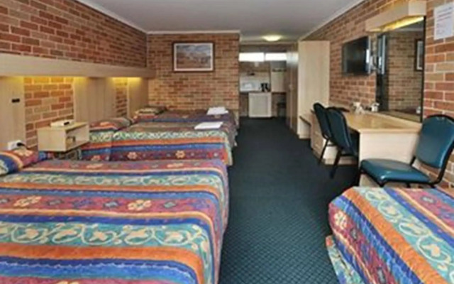 Windsor Riverview Inn