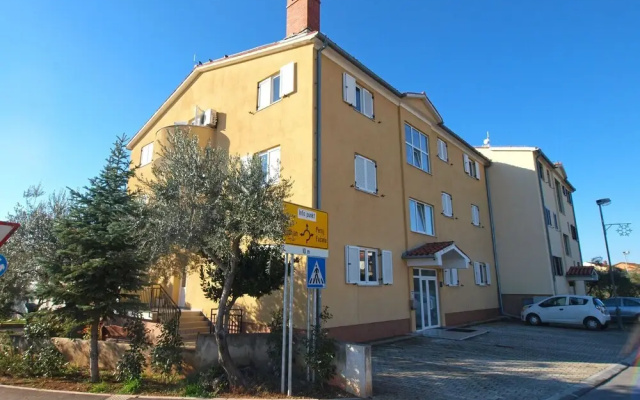 Apartment 1782