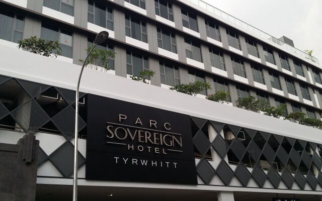 Parc Sovereign Hotel - Tyrwhitt вид на фасад