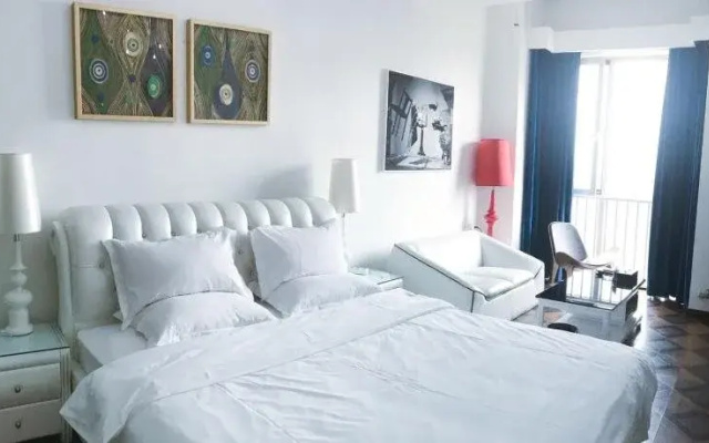 G+ Hotel