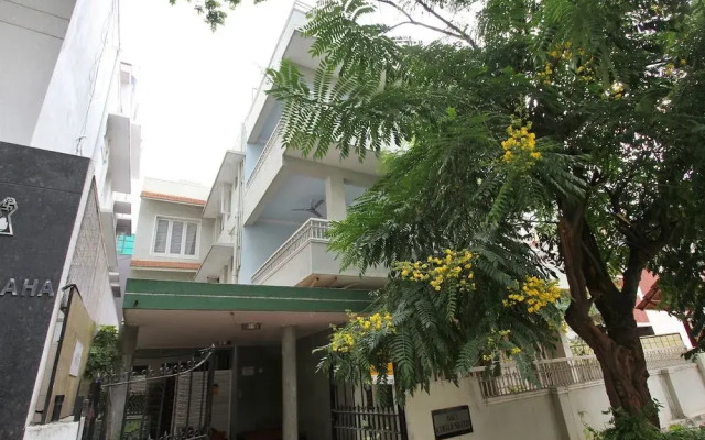 La Sara Vista, Kammanahalli