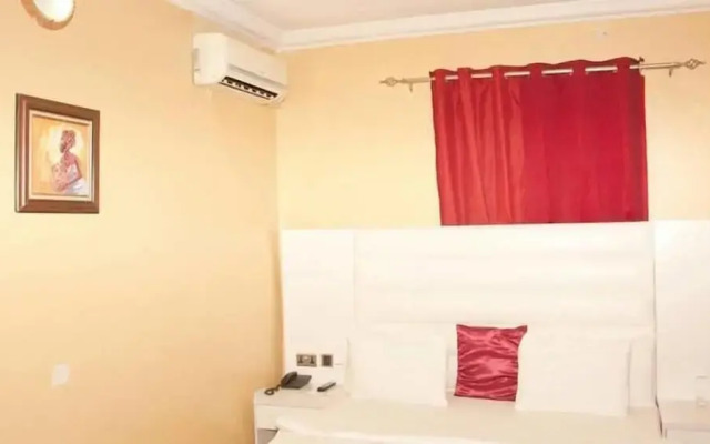 Westbro hotel and suites
