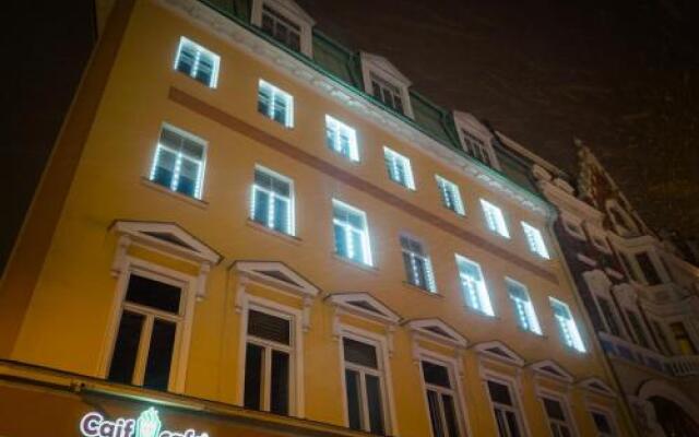 Отель Riga Downtown Apartment Латвия, Рига - отзывы, цены и фото номеров - забронировать отель Riga Downtown Apartment онлайн вид на фасад