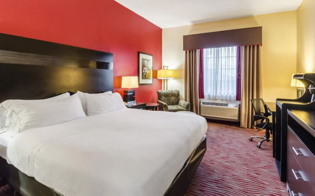 Holiday Inn Express & Suites Vinita by IHG