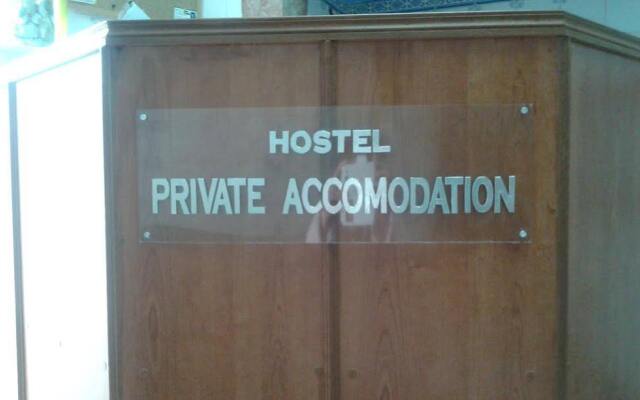 Отель Private Accommodation Лиссабон вид на фасад