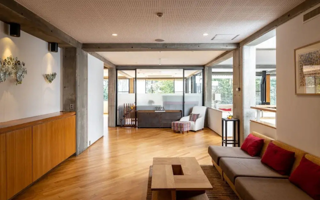 ICA Fujimi House