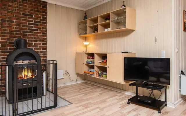 6 Person Holiday Home in Toftlund