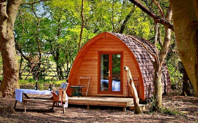 Tranquil Glamping Pod-pet Friendly, No Deposit