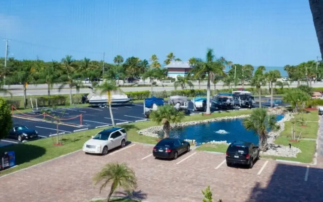 Bonita Beach & Tennis Club Condo