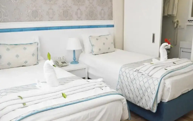 A Warmly Welcome Home to Star Holiday Hotel 6