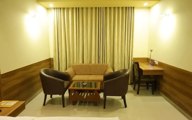 Hotel Kaushal International