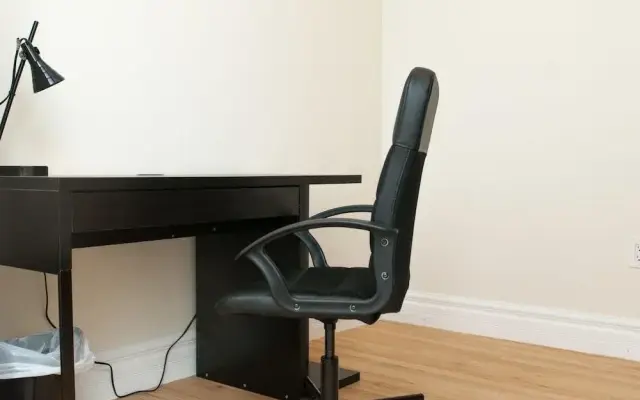 HydeWest - Mariner Furnished Suite