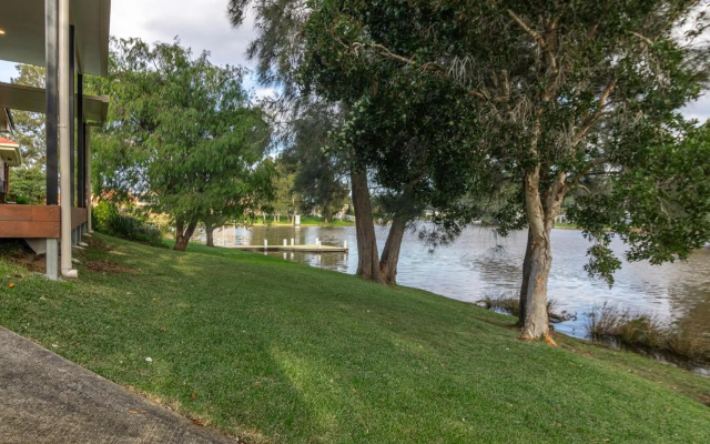 Waterfront on Plover