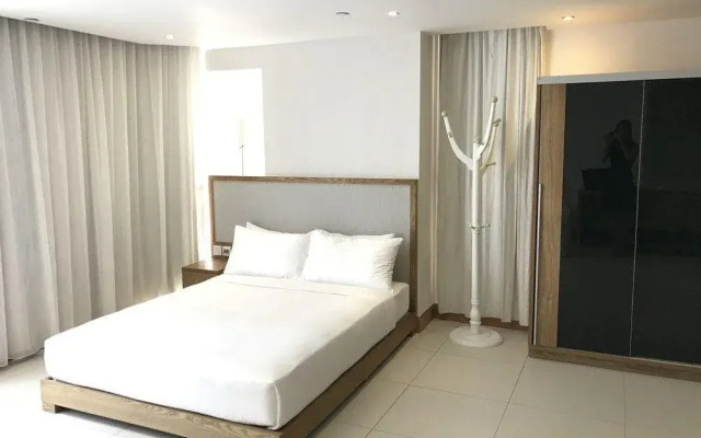 Largos Residences