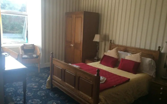 Broom Lodge