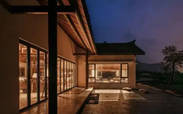 Emei Utopia Hentique Resort