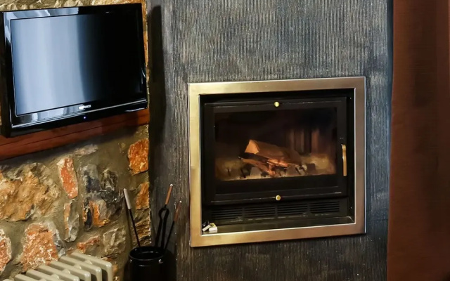 Traditional Holiday Home in Pella With Jacuzzi