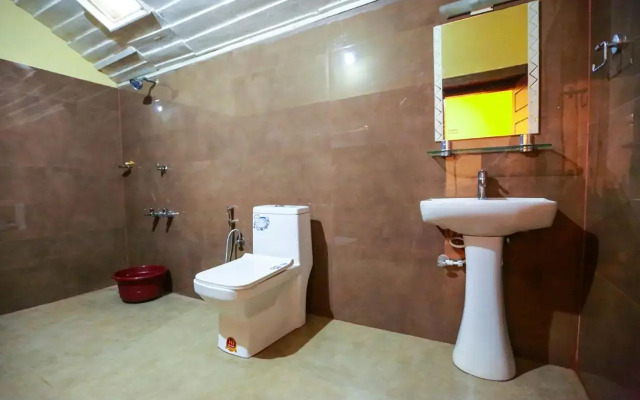 Chandragiri Bungalow by VOYE HOMES