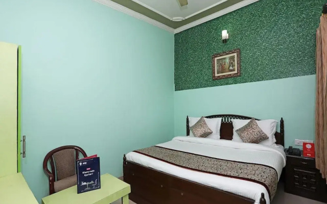 OYO 11312 Hotel Aero Capitol