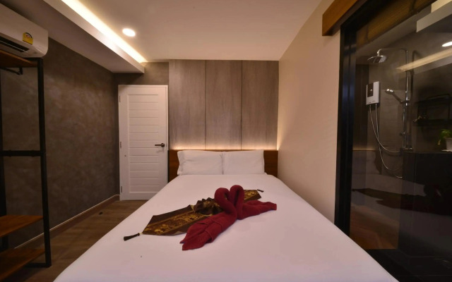 Sureena Hotel