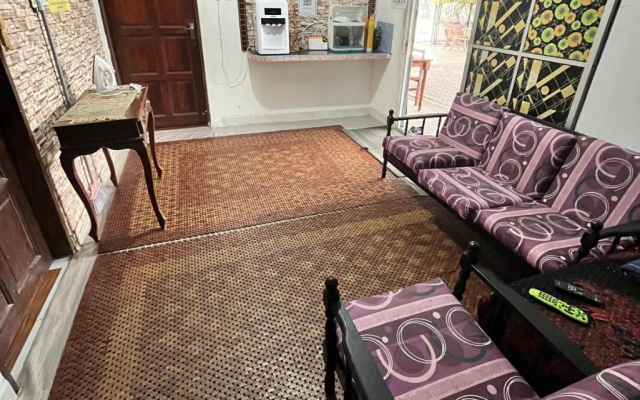 Roomstay Kuala Nerus Gated Parking