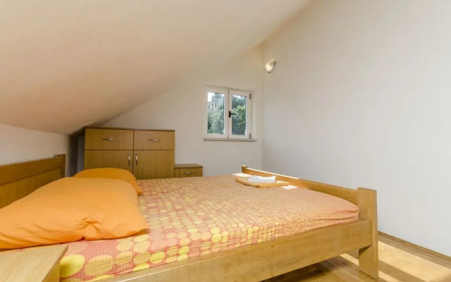 Apartments Ivo