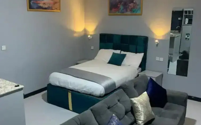 Open plan studio apartment unit