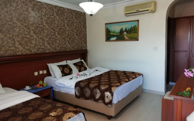 Koray Hotel
