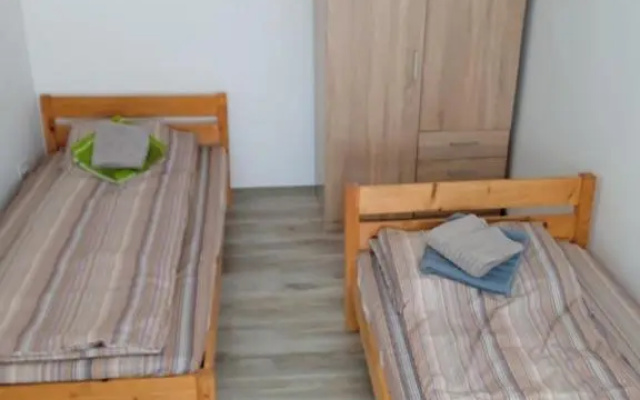 4 Rooms Apartment