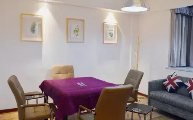 Lingxiu Hotel