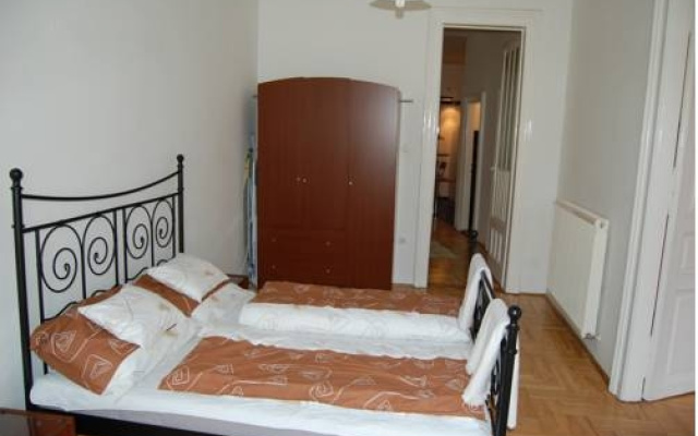 Sissy Residence