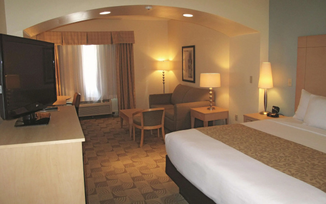 La Quinta Inn & Suites by Wyndham Tucumcari