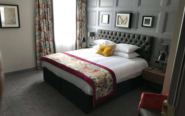 The Angel Hotel