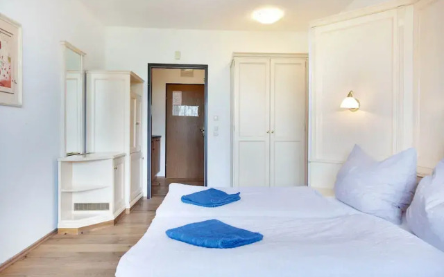 Cosy Holiday Home in bad Goisern With Balcony